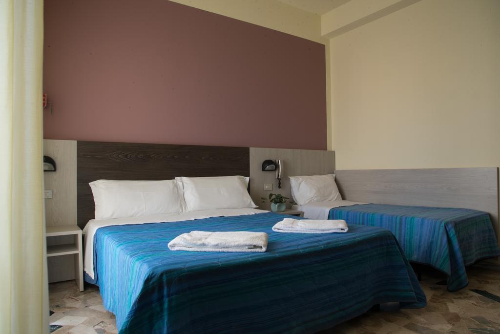 Hotel Mirage Беллария-Иджеа-Марина Экстерьер фото